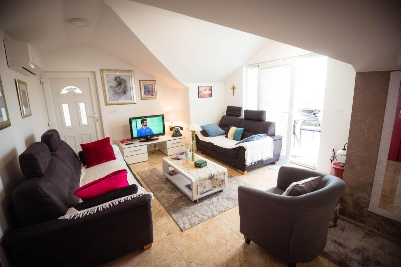 Apartments Marcus & Pascal Шибеник Экстерьер фото